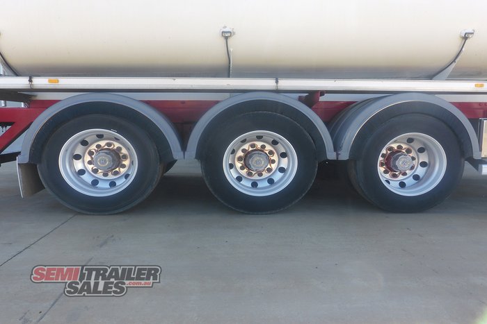 2013 Marshall Lethlean Tanker