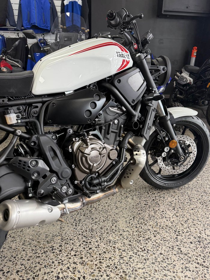 2025 YAMAHA XSR700