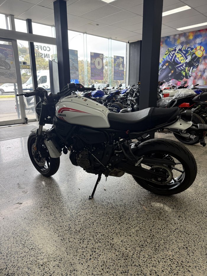 2025 YAMAHA XSR700