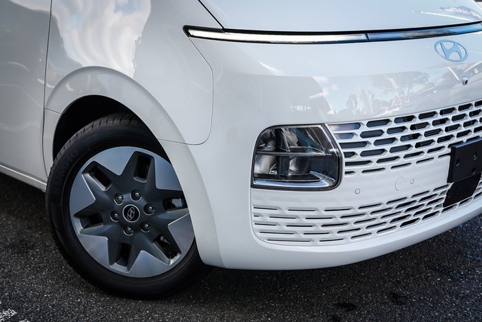2025 Hyundai STARIA