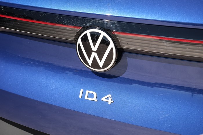2025 Volkswagen ID.4 Pro
