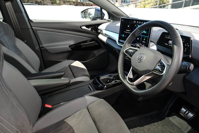 2025 Volkswagen ID.4 Pro