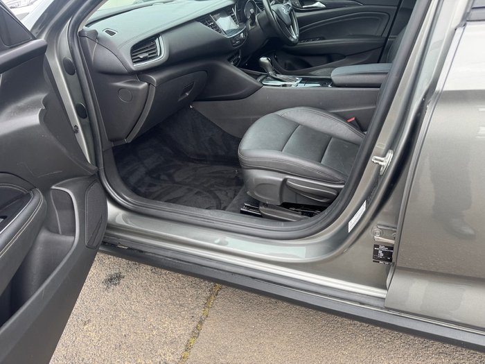 2017 Holden Calais V