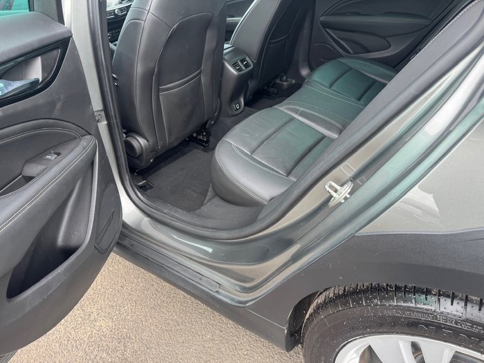 2017 Holden Calais V