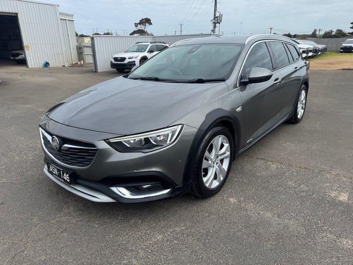 2017 Holden Calais V