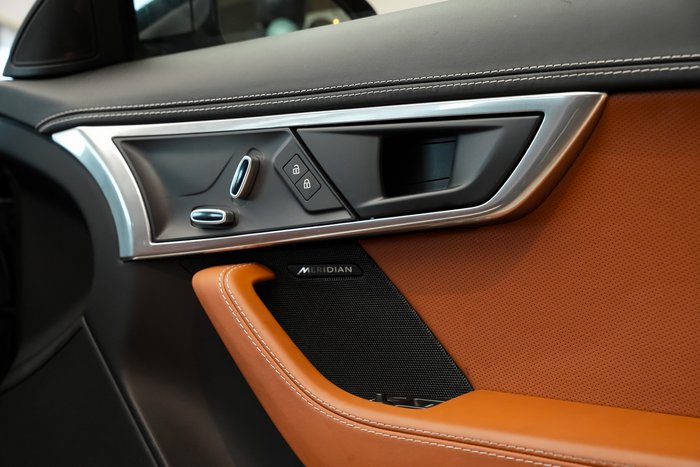 2021 Jaguar F-TYPE R-Dynamic