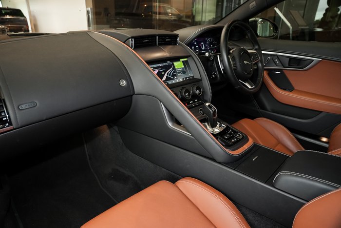 2021 Jaguar F-TYPE R-Dynamic