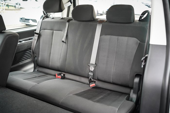 2025 Hyundai STARIA