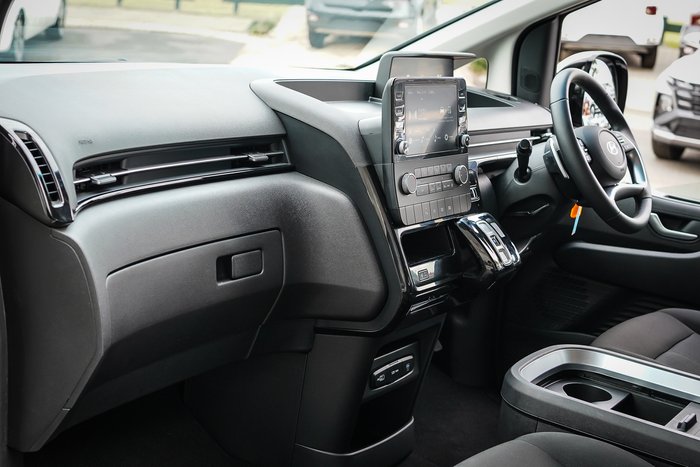 2025 Hyundai STARIA