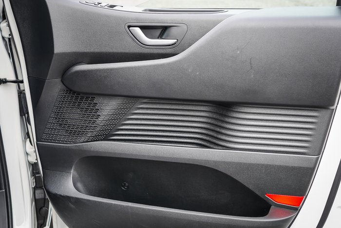 2025 Hyundai STARIA