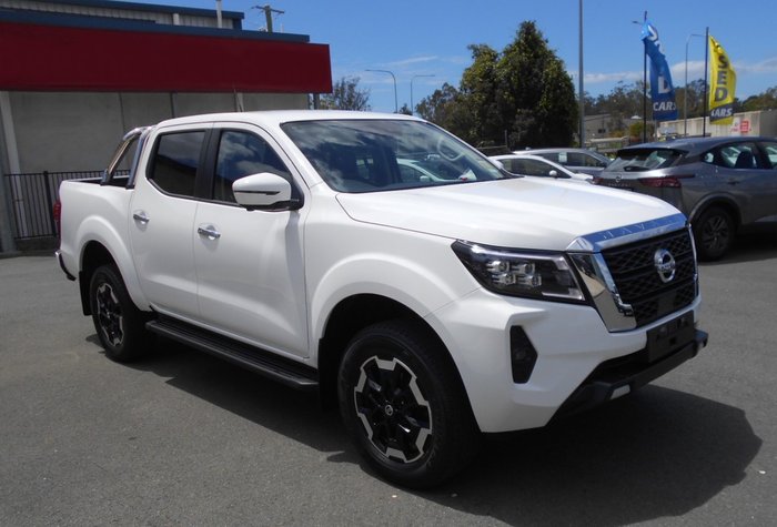 2025 Nissan Navara ST-X