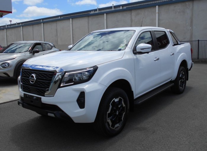 2025 Nissan Navara ST-X