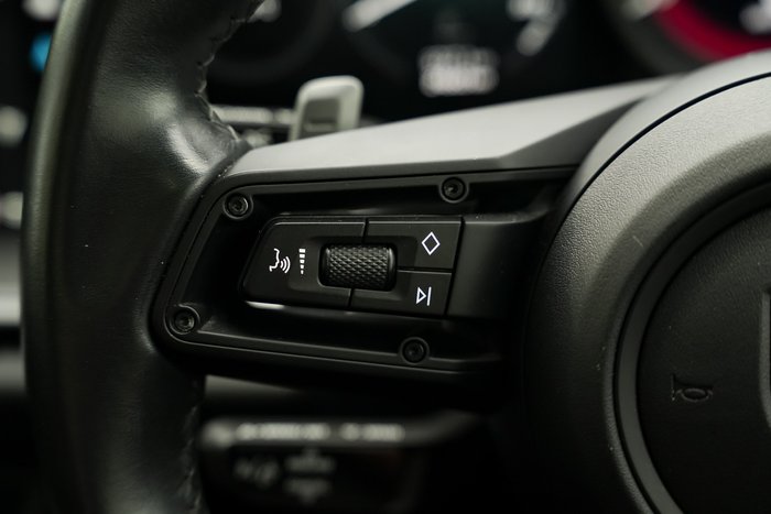 2021 Porsche 911 Carrera