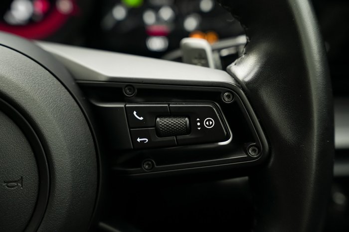 2021 Porsche 911 Carrera