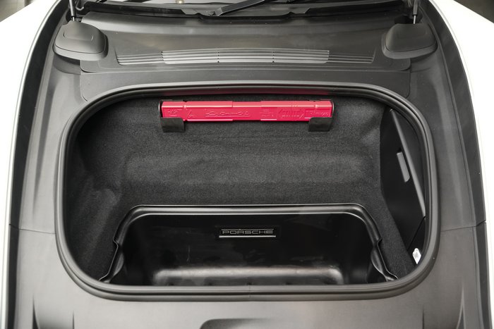 2021 Porsche 911 Carrera