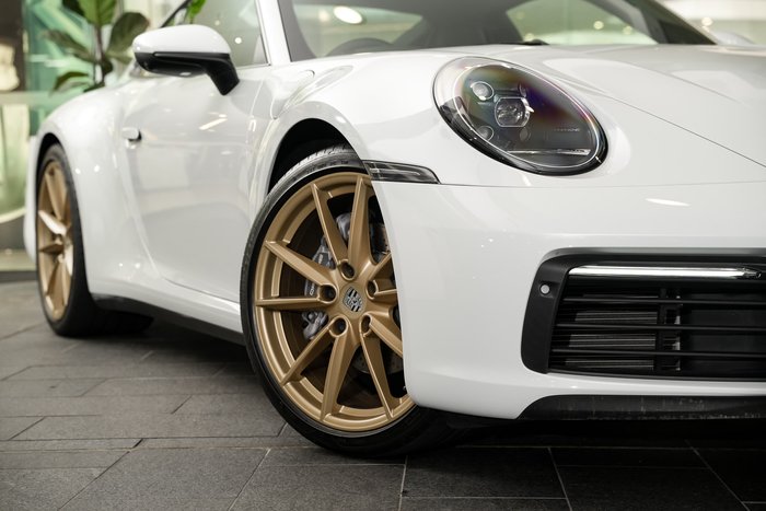 2021 Porsche 911 Carrera