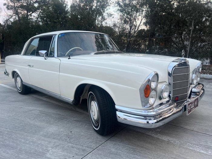 1986 Mercedes Benz 280 SE