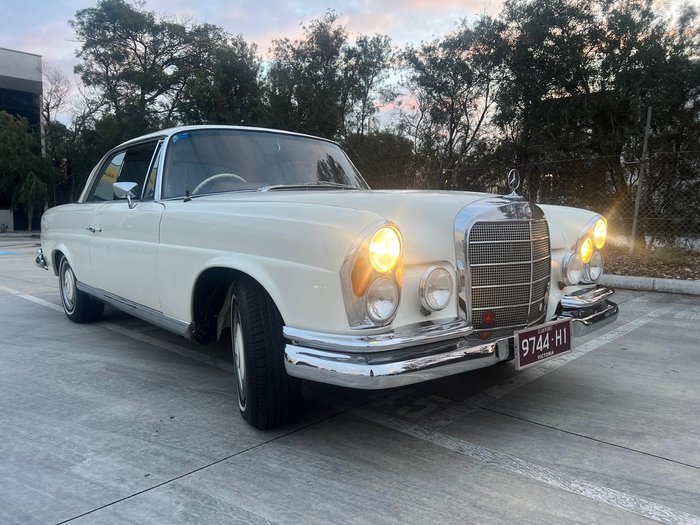 1986 Mercedes Benz 280 SE