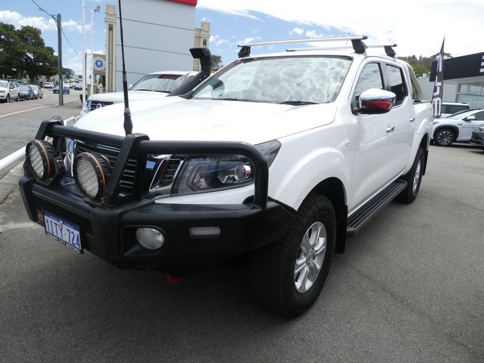 2020 Nissan Navara ST (4x4)