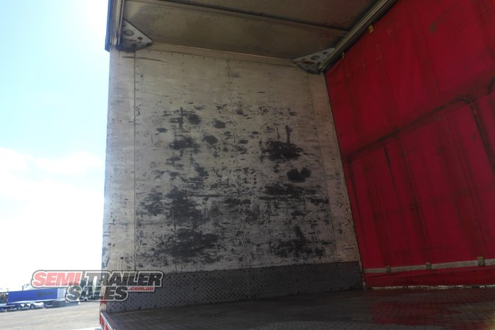 2007 CIMC 12 Pallet Curtainsider A Trailer