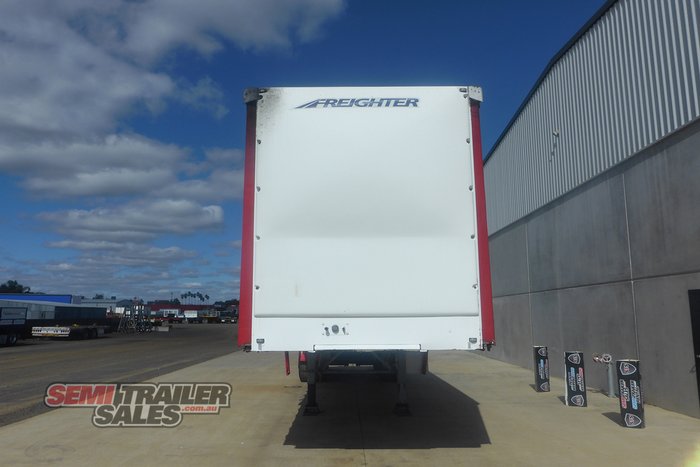 2007 CIMC 12 Pallet Curtainsider A Trailer