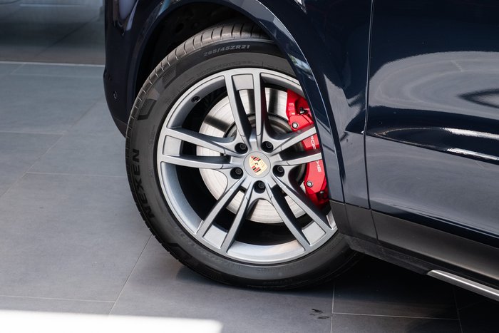 2024 Porsche Cayenne S