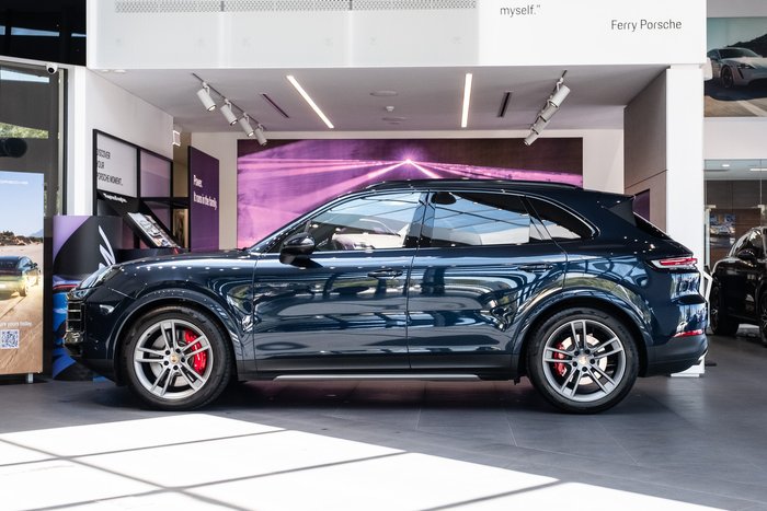 2024 Porsche Cayenne S