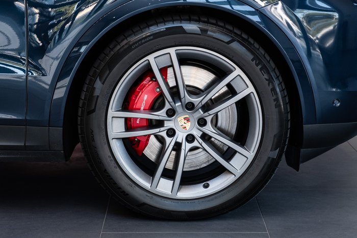 2024 Porsche Cayenne S