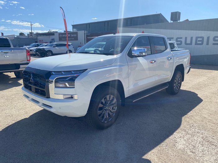 2025 MITSUBISHI Triton GLS