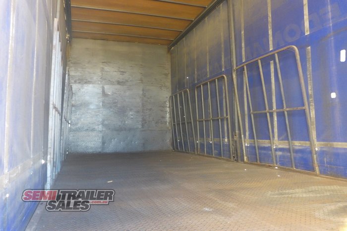 2005 Northern Transport Bodies 10 Pallet Pig Curtainsider