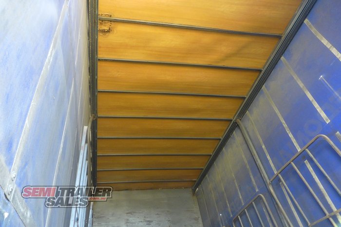 2005 Northern Transport Bodies 10 Pallet Pig Curtainsider