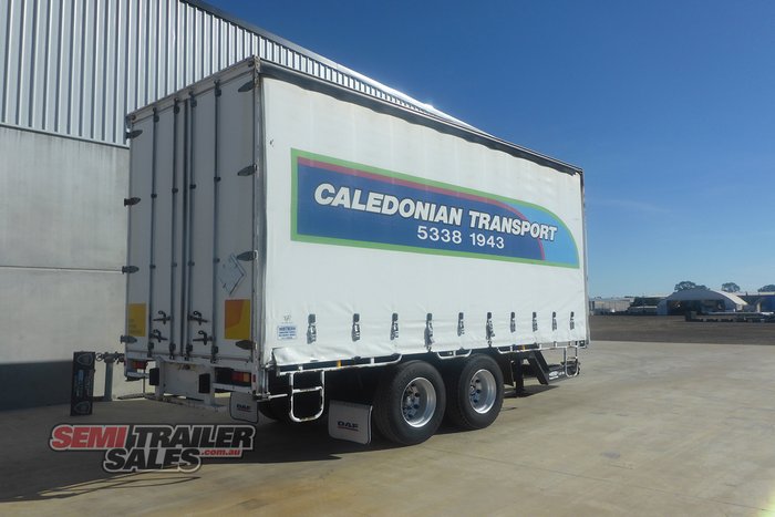 2005 Northern Transport Bodies 10 Pallet Pig Curtainsider
