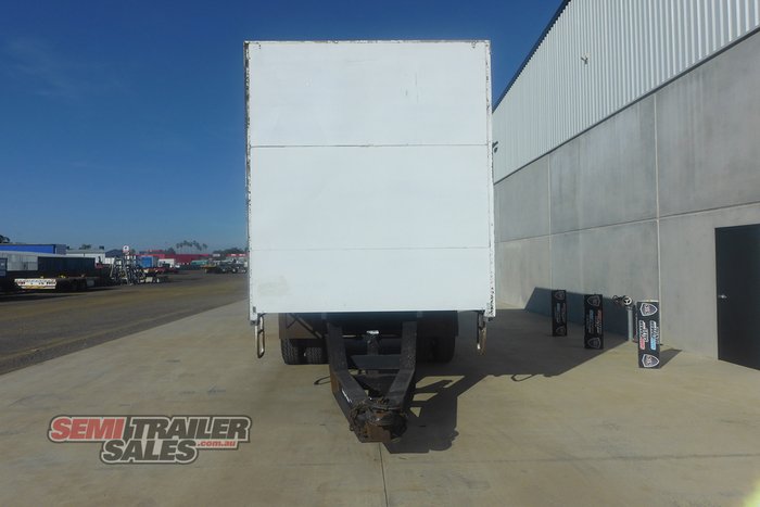 2005 Northern Transport Bodies 10 Pallet Pig Curtainsider