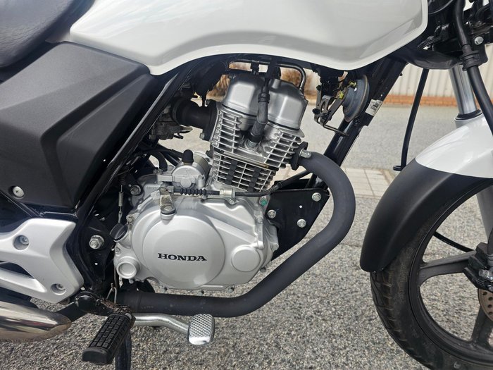 2021 Honda  CB125E White