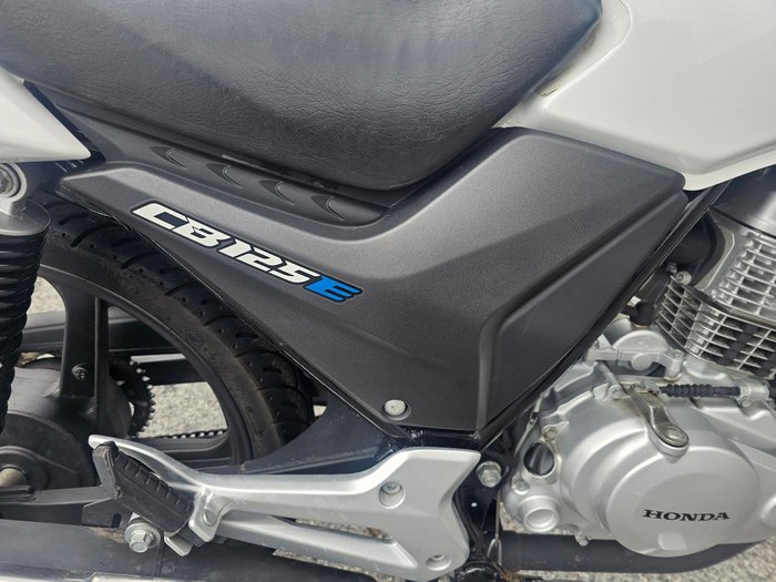 2021 Honda  CB125E White