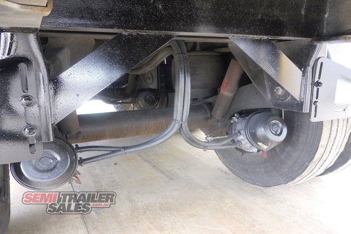 2005 Maxitrans 22 Pallet Flat Top