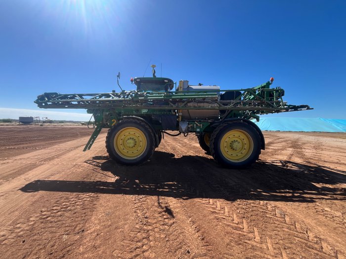 2021 JOHN DEERE  R4060 SPRAYER 