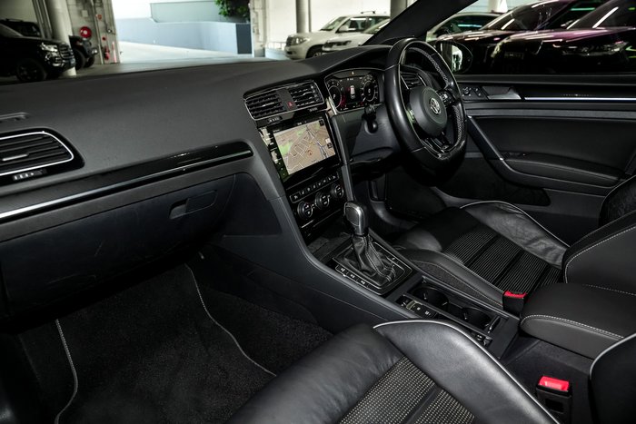 2020 Volkswagen Golf R