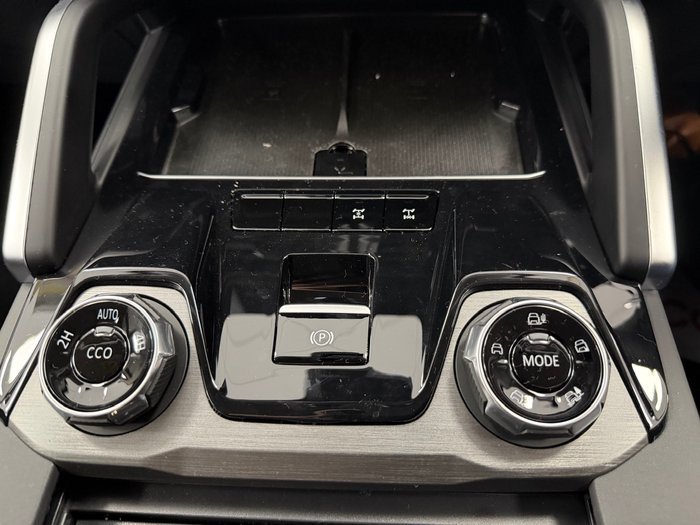 2025 LDV D90 EXECUTIVE