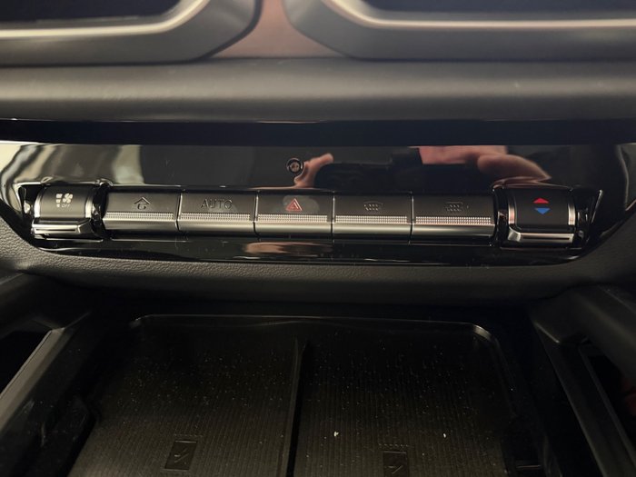 2025 LDV D90 EXECUTIVE