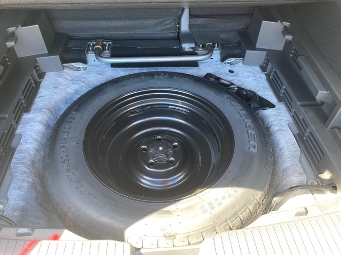 2025 Nissan X-TRAIL ST 2WD