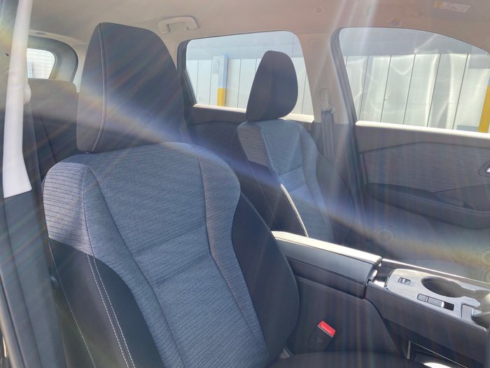 2025 Nissan X-TRAIL ST 2WD