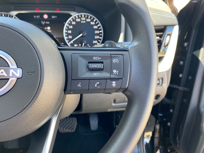 2025 Nissan X-TRAIL ST 2WD