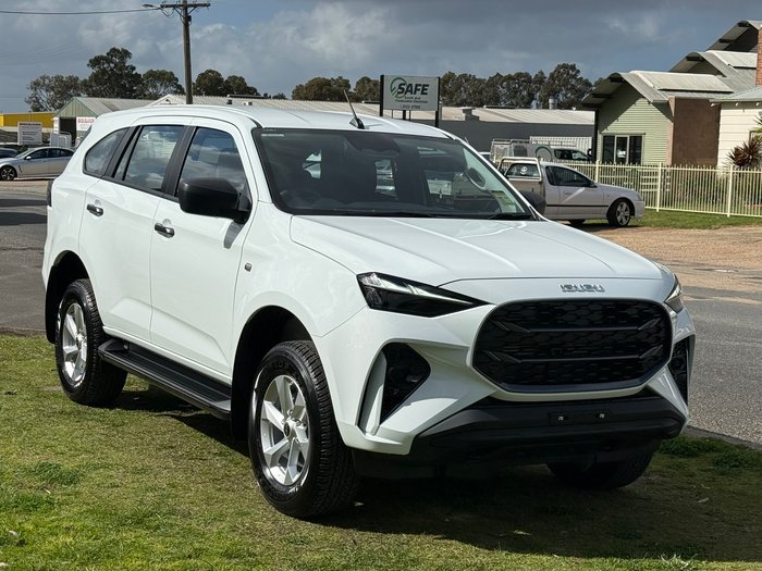 2026 Isuzu MU-X