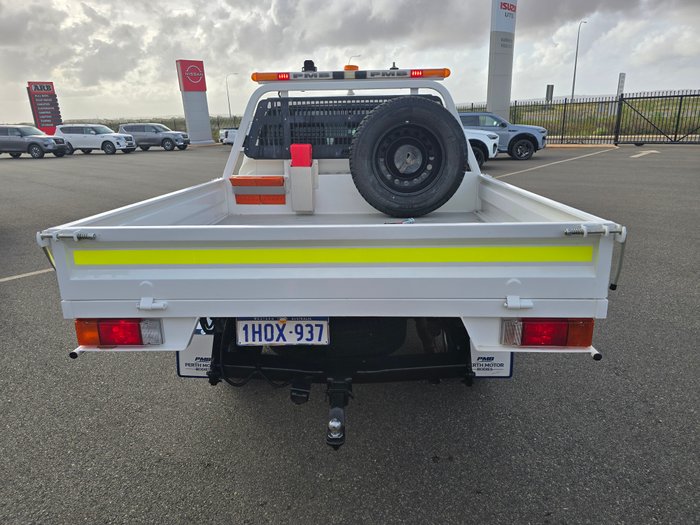 2022 Toyota Hilux SR Glacier White