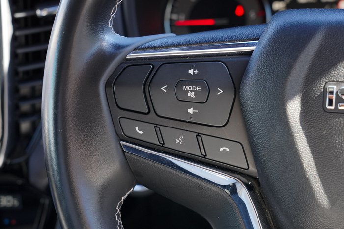 2022 Isuzu MU-X LS-U