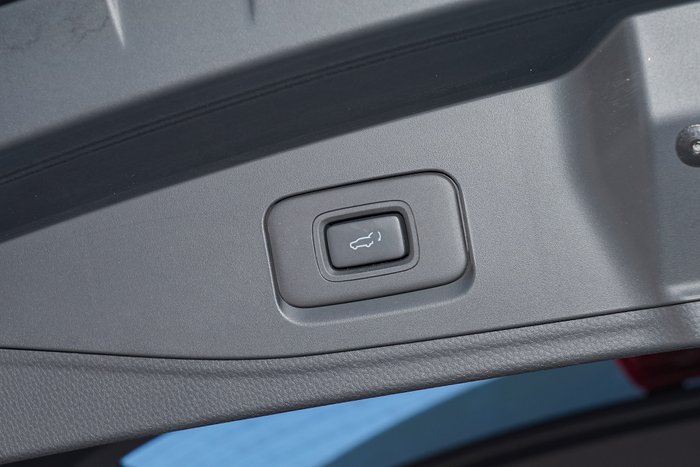 2022 Isuzu MU-X LS-U