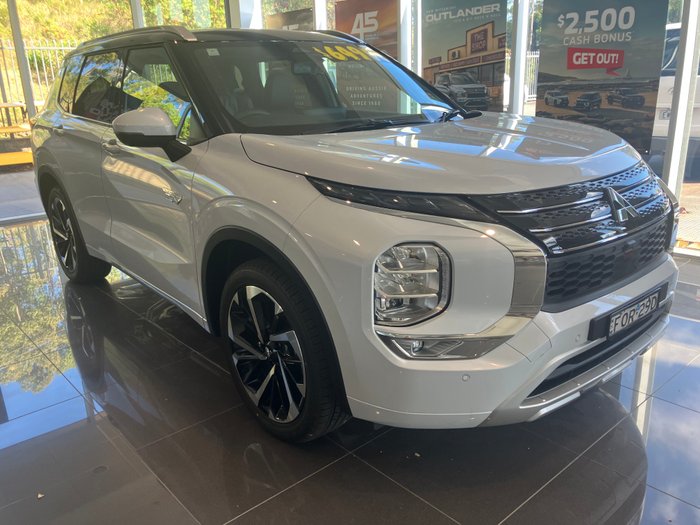 2025 MITSUBISHI Outlander EXCEED TOURER