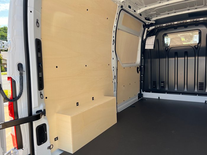 2024 Renault Master MY25 MWB Pro Automatic with Trade Pack