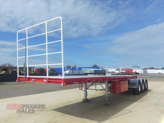 2004 Maxitrans 12 Pallet Flat Top A Trailer